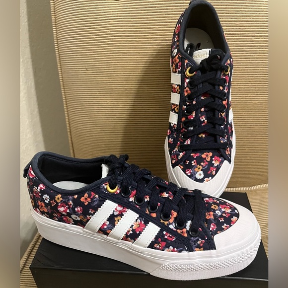 🔥Adidas Originals Nizza Women's Platform Sneaker - Size 9 - Picture 3 of 17